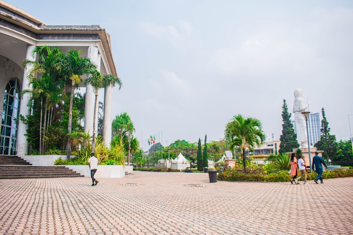 Does LASUSTECH Offer Theatre Art